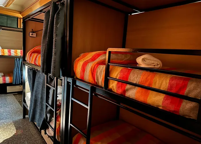 Hostel Cconforthotels Host *