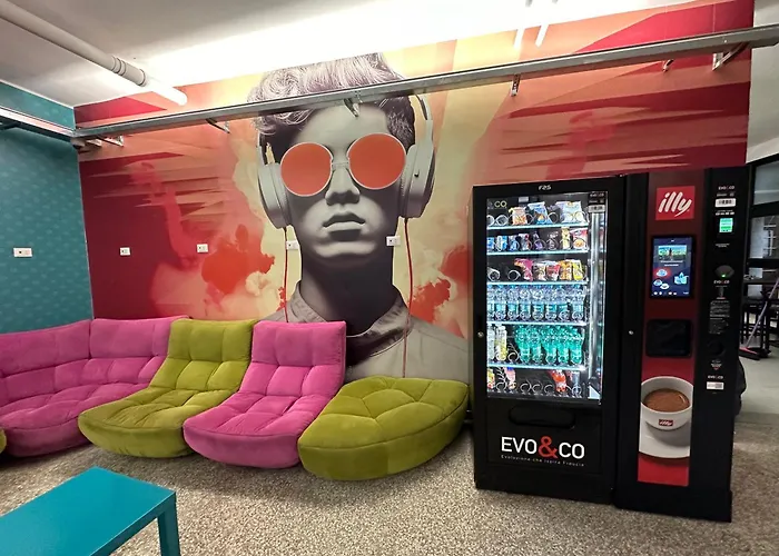 Cconforthotels Host Bari