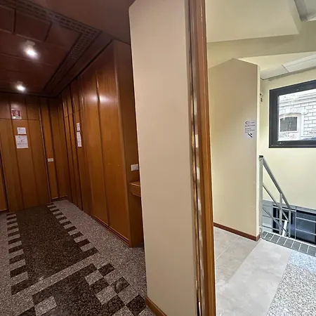 Hostel Cconforthotels Host