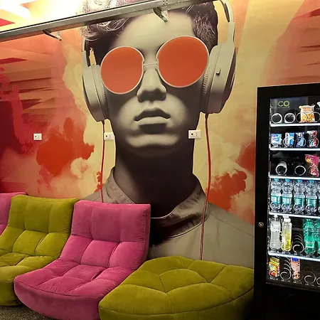 Hostel Cconforthotels Host Bari
