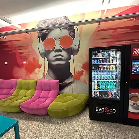 Cconforthotels Host Bari