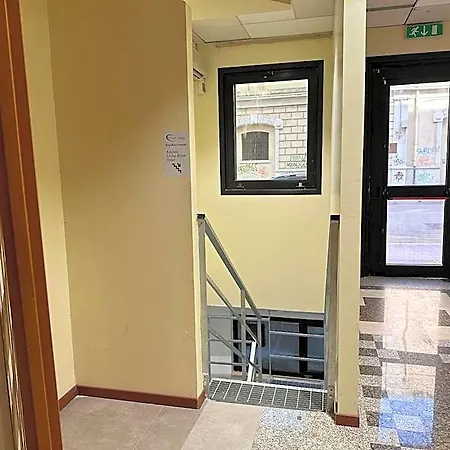 Cconforthotels Host Hostel Bari