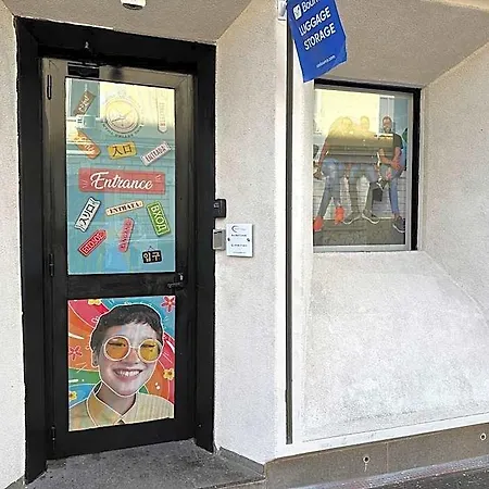 Hostel Cconforthotels Host *