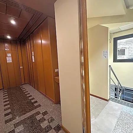 Cconforthotels Host Bari