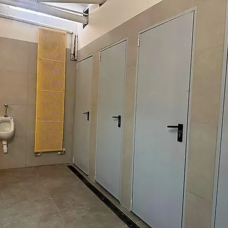 Cconforthotels Host Hostel Bari