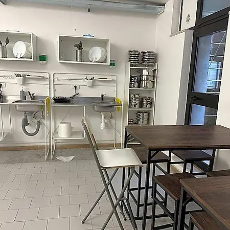 Cconforthotels Host Bari